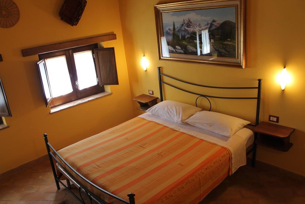 Agriturismo Borgo Pirolino Orvieto Habitación foto