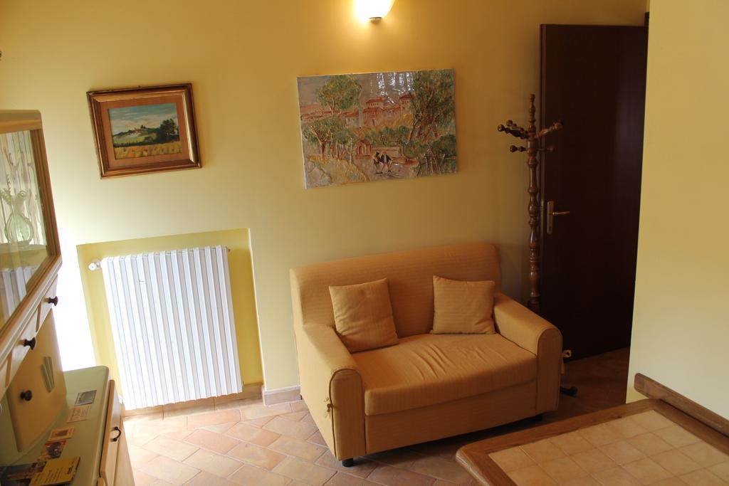 Agriturismo Borgo Pirolino Orvieto Habitación foto