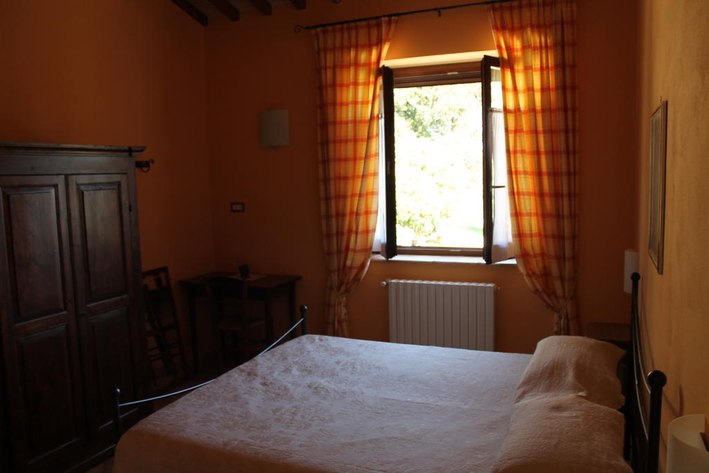 Agriturismo Borgo Pirolino Orvieto Habitación foto